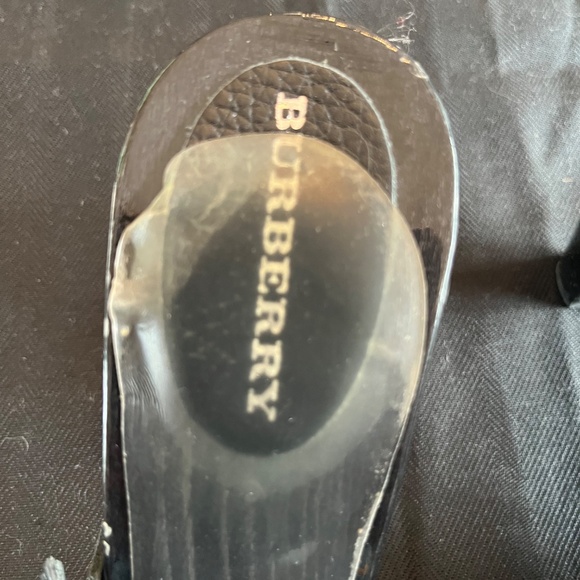 Burberry Black Leather and Patent Leather Sandal - Picture 2 of 7